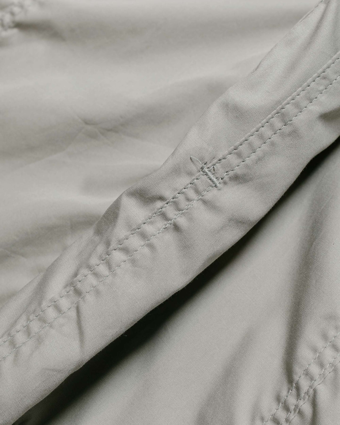 lost & found Engineered Garments Workaday Engineered Garments Workaday Army Pop Over Shirt Light Grey Superfine Poplin