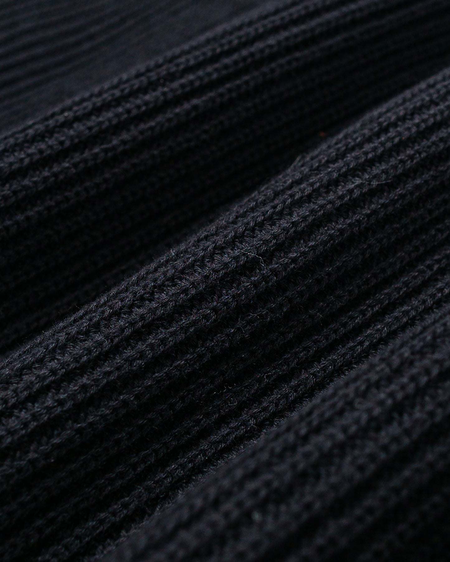 lost & found Merz B. Schwanen Merz B. Schwanen KNITSHIRT05 Ribbed Knitshirt Deep Black