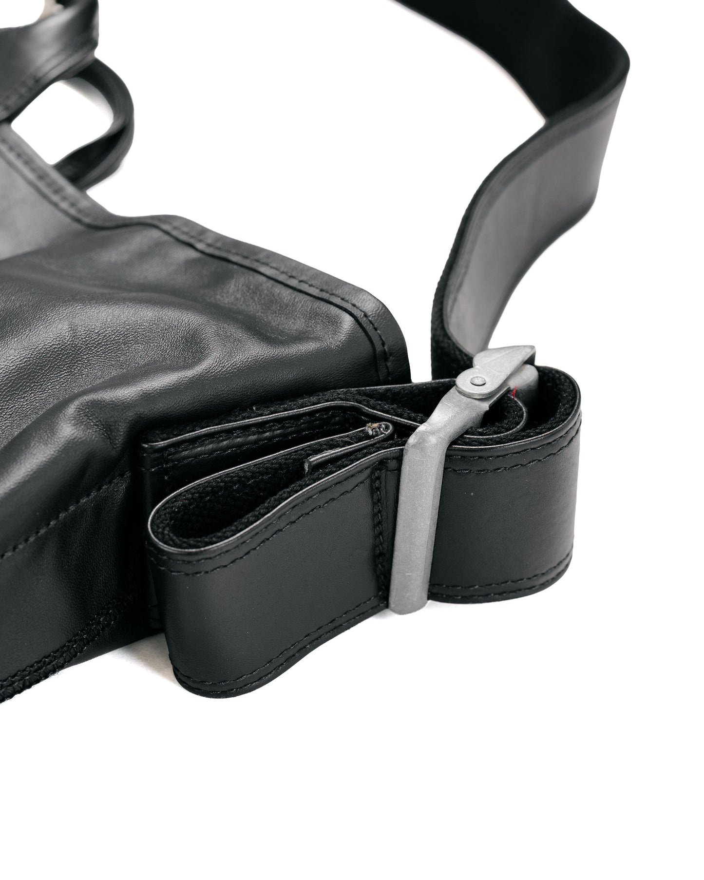 NICENESS H.Ledz Horse Leather Shoulder Strap Bag Black