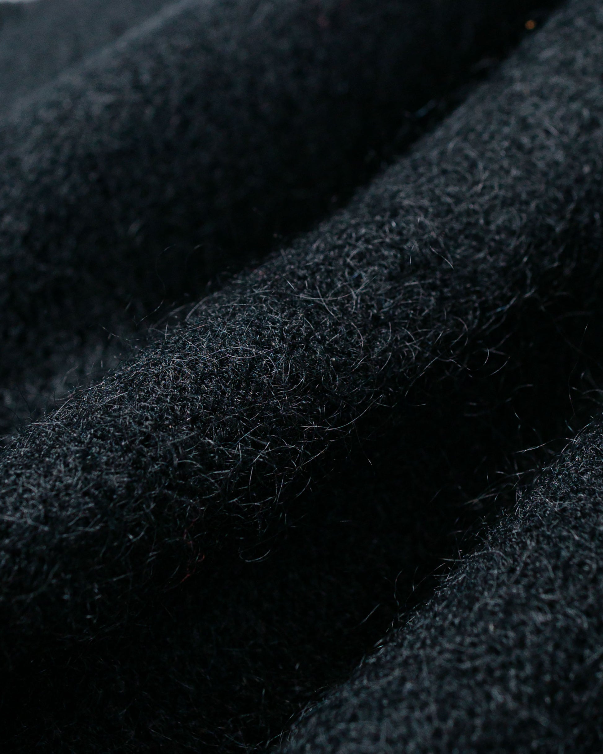 lost & found Amomento Amomento Hairy Balaclava Scarf Black
