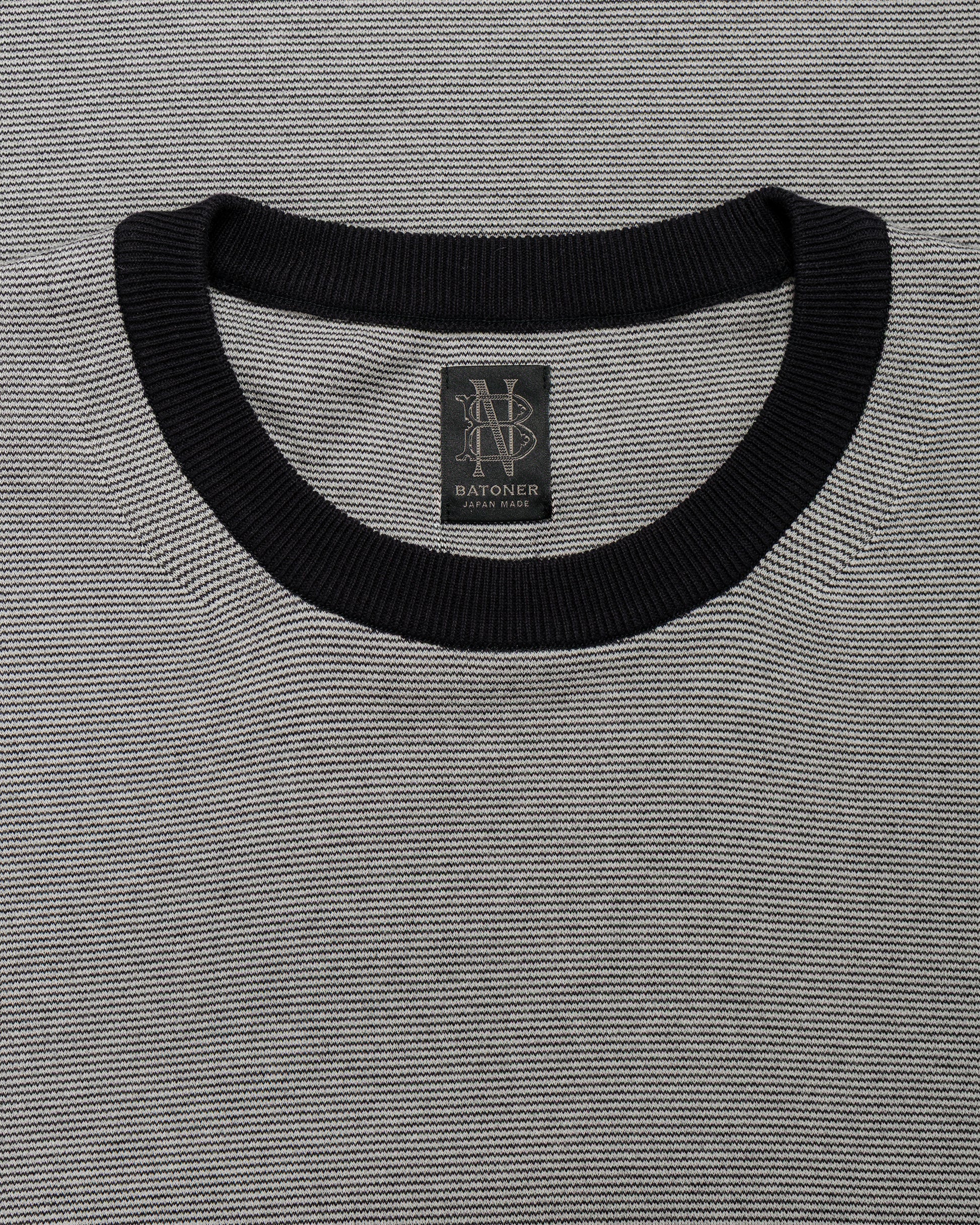 lost & found Batoner Batoner 32G Smooth Knit T-Shirt Ivory/Black
