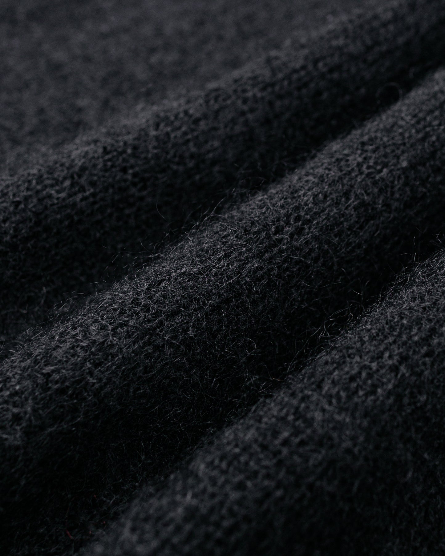 lost & found Batoner Batoner Pure Mohair Crew Neck Black
