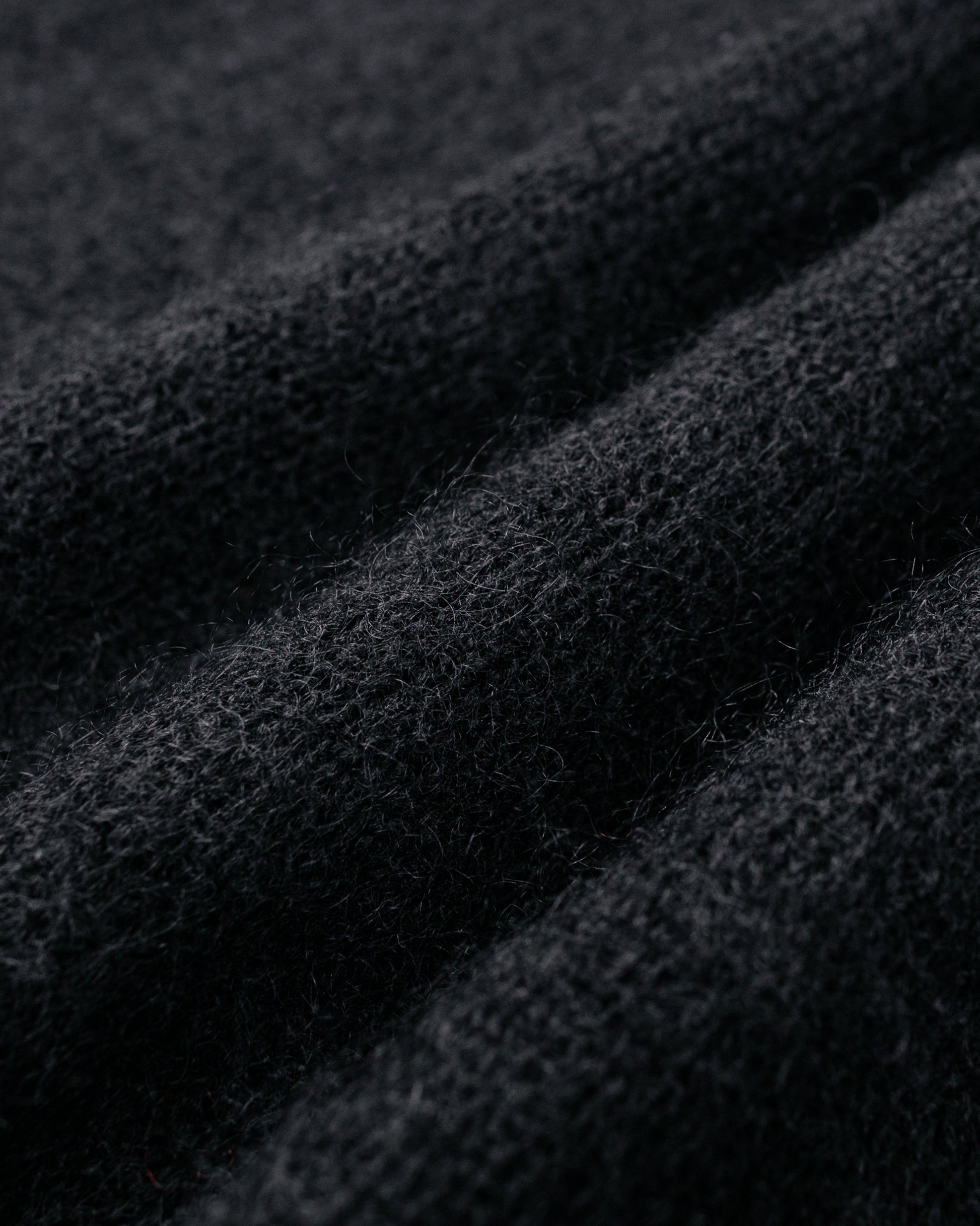 lost & found Batoner Batoner Pure Mohair Crew Neck Black