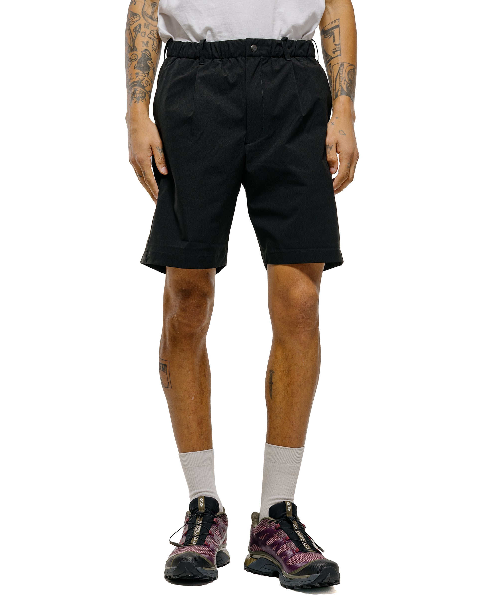 lost & found Goldwin Goldwin One Tuck Light Stretch Shorts Black