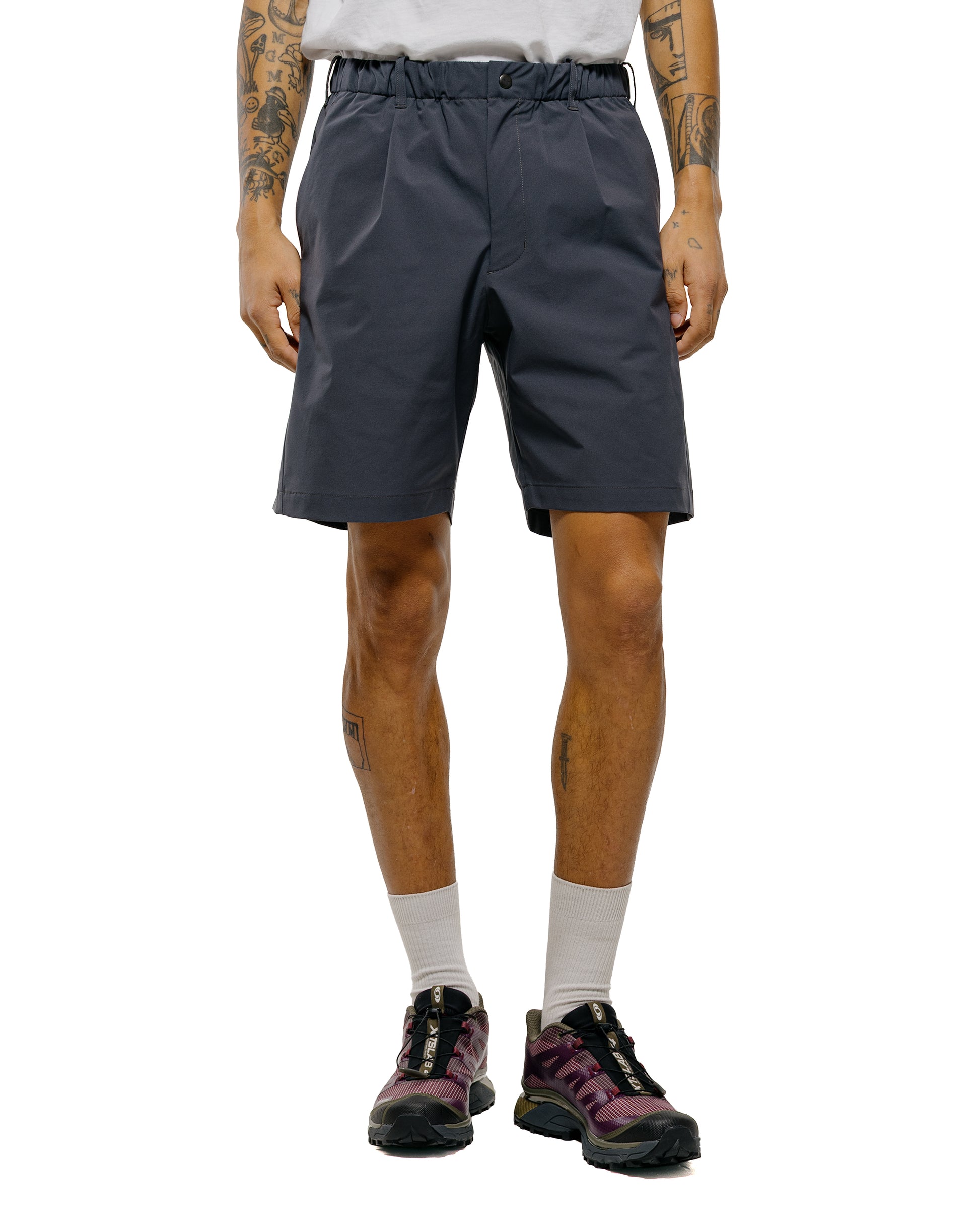lost & found Goldwin Goldwin One Tuck Light Stretch Shorts Ebony Gray
