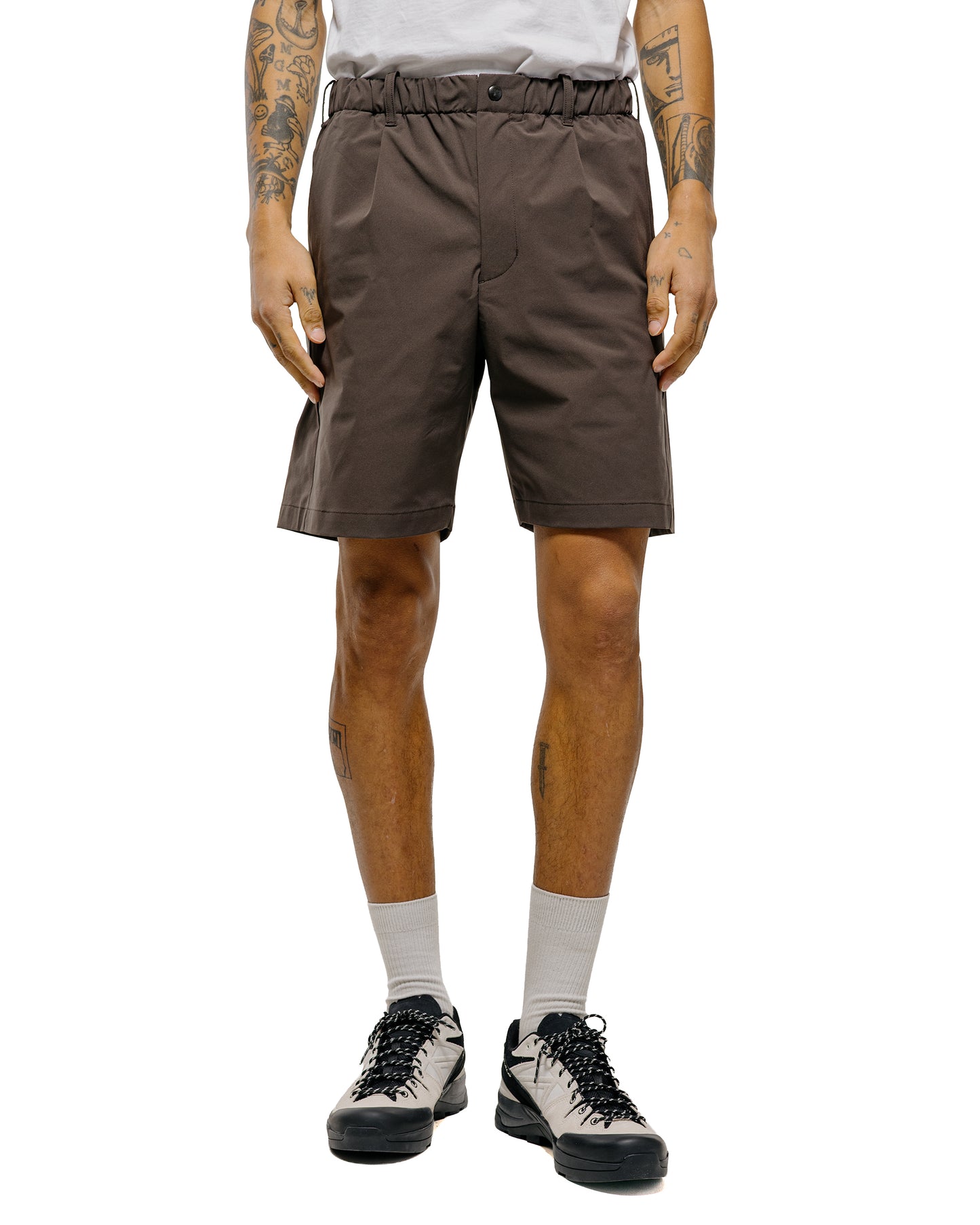 lost & found Goldwin Goldwin One Tuck Light Stretch Shorts Jet Brown