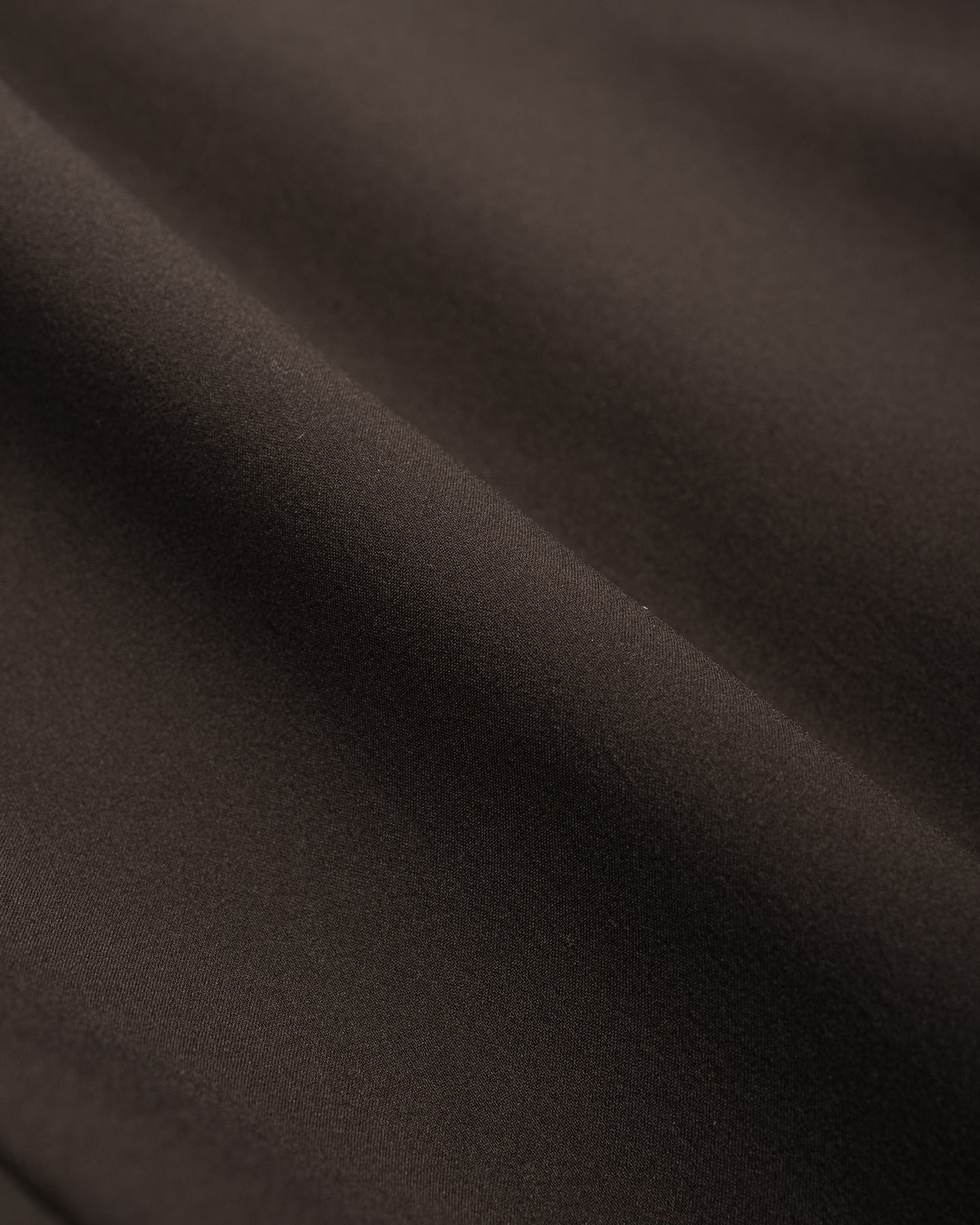 lost & found Goldwin Goldwin One Tuck Light Stretch Shorts Jet Brown