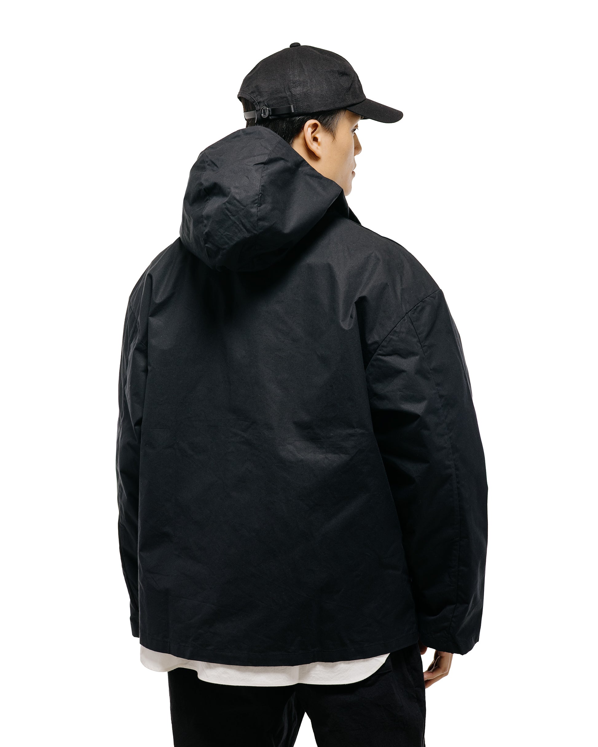 MAN-TLE R0Y3 Gill Jacket Black Master Shield