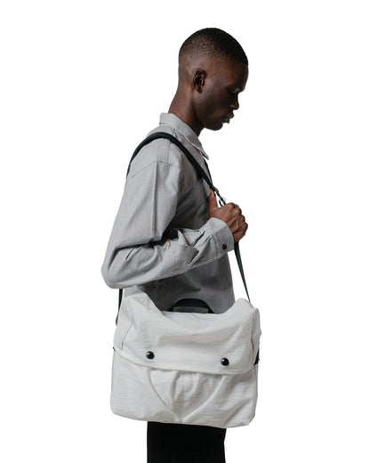 lost & found MAN-TLE MAN-TLE R19 Gear-4 Mini Messenger White Nylon