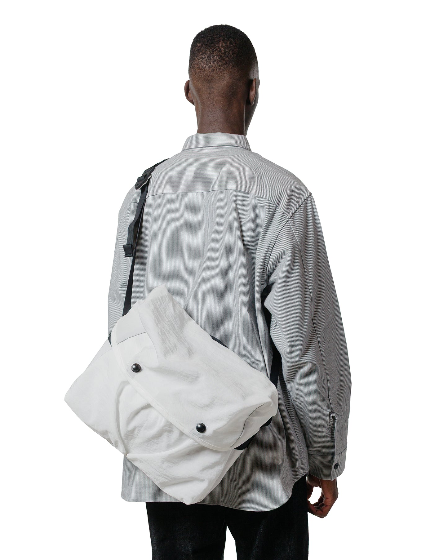 lost & found MAN-TLE MAN-TLE R19 Gear-4 Mini Messenger White Nylon