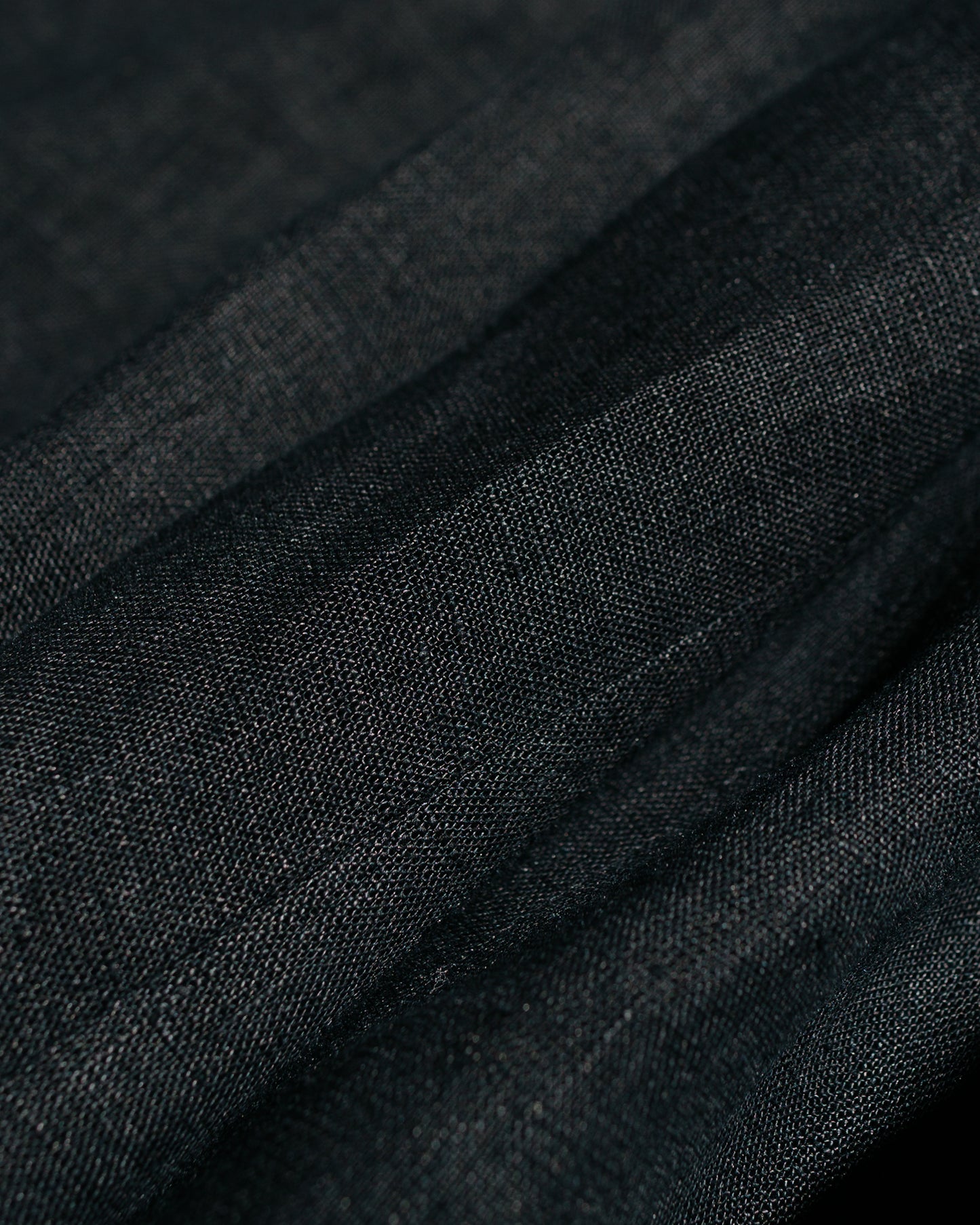 lost & found MARKAWARE MARKAWARE Classic Fit Two Tuck Easy Trousers Hemp Shirting Black