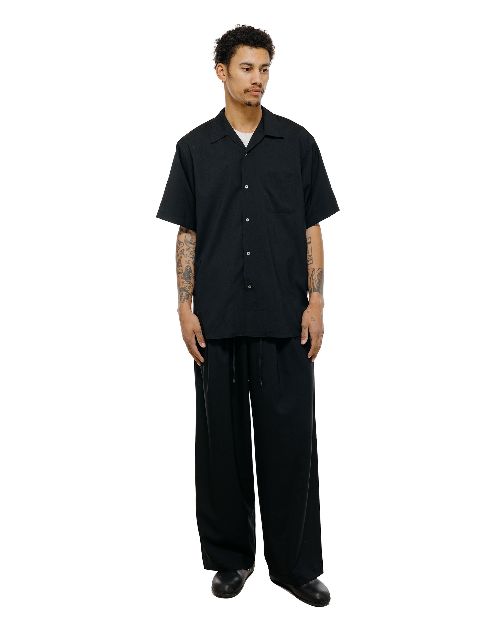 MARKAWARE Italian Open Collar S/S Shirt Organic Wool 2/80 Tropical Black