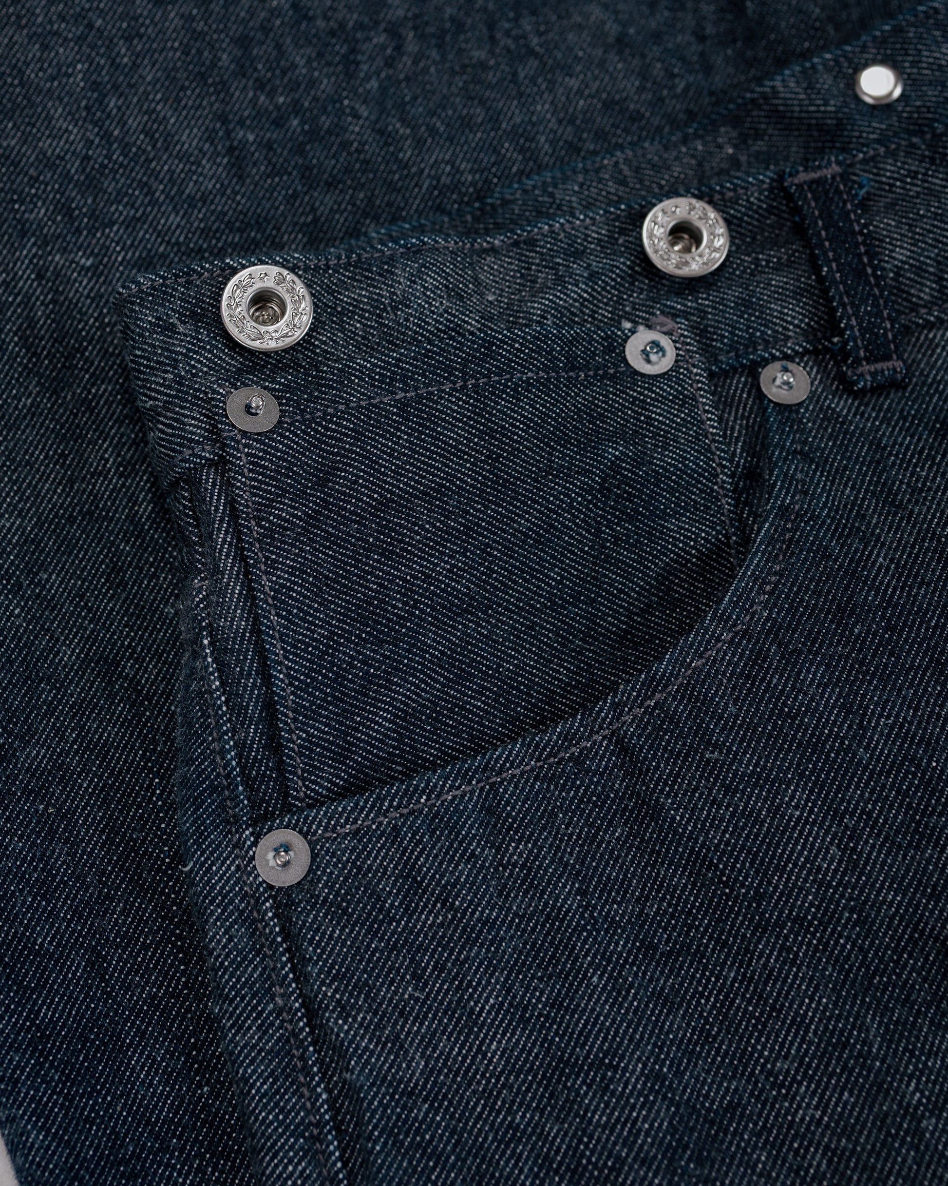 lost & found NICENESS NICENESS Sharky Raw Denim Twist Jeans Indigo