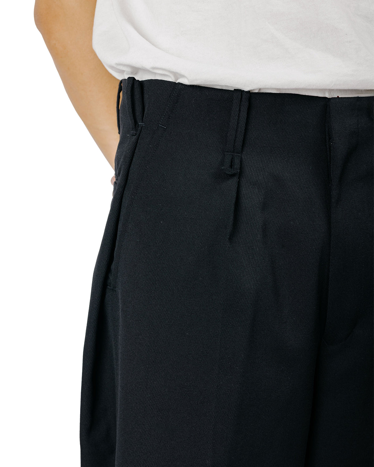 NICENESS T.Dickens Black