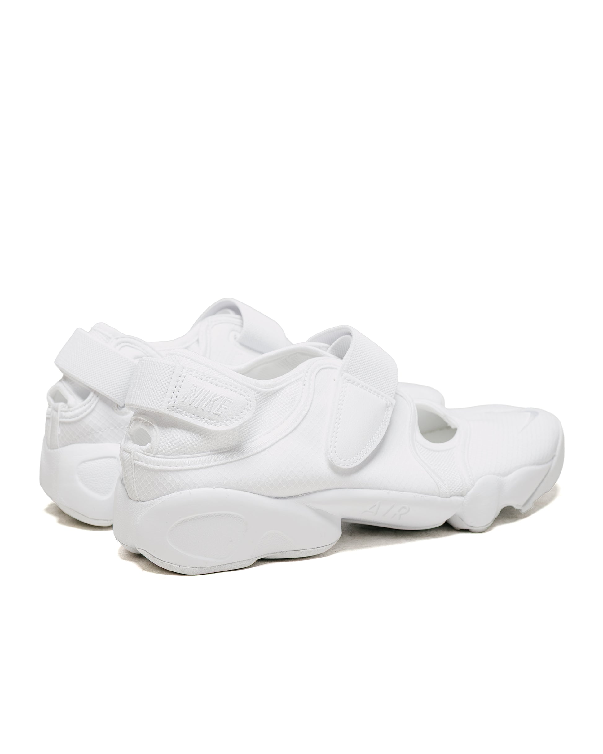lost & found Nike Nike Air Rift Breathe Triple White