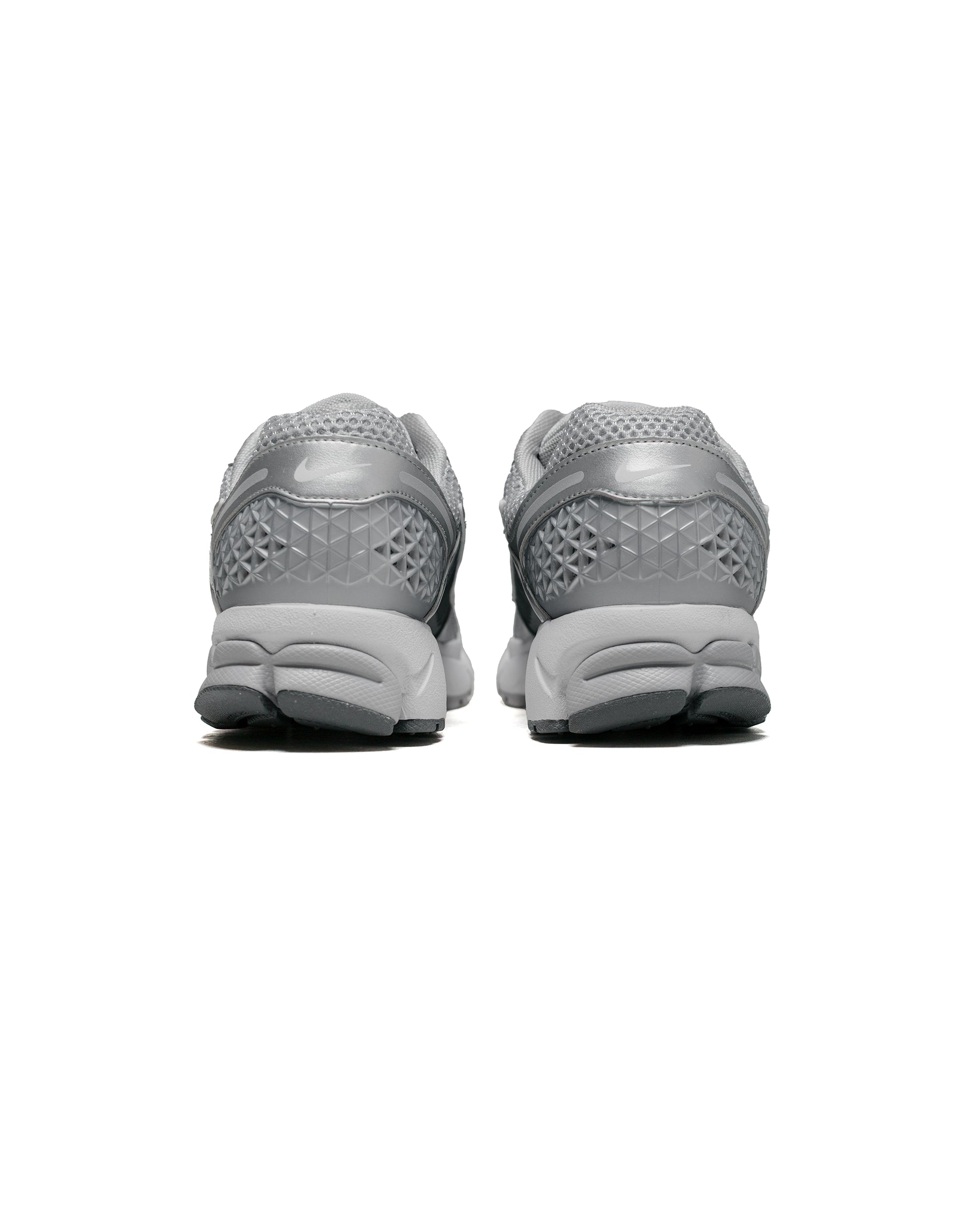 lost & found Nike Nike Zoom Vomero 5 Wolf Grey/Metallic Silver/Cool Grey/White