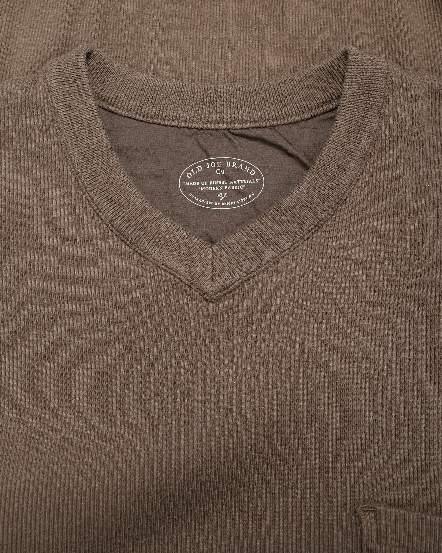lost & found Old Joe Old Joe V-Neck Silk Nep Ribed Tops Bark