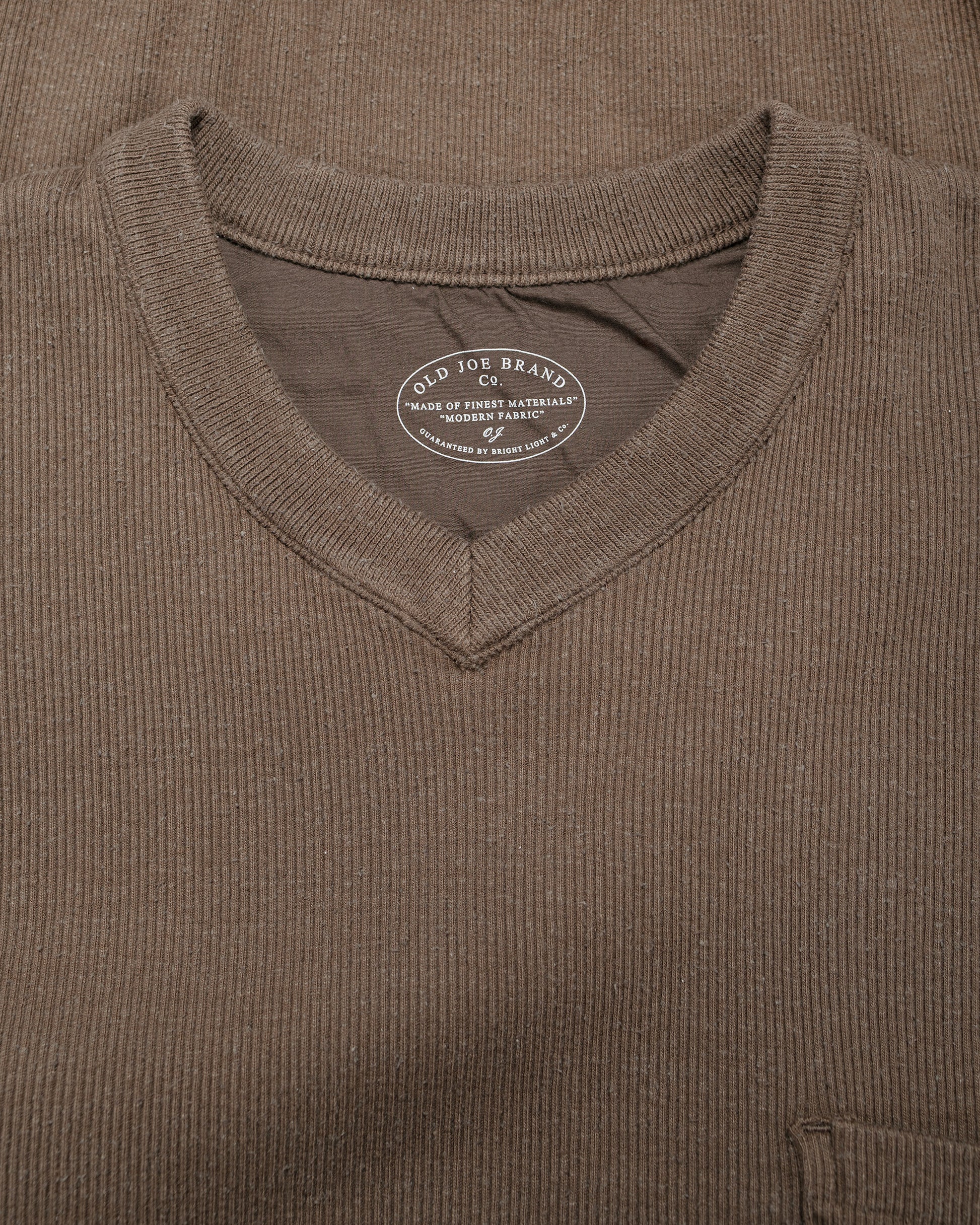 lost & found Old Joe Old Joe V-Neck Silk Nep Ribed Tops Bark