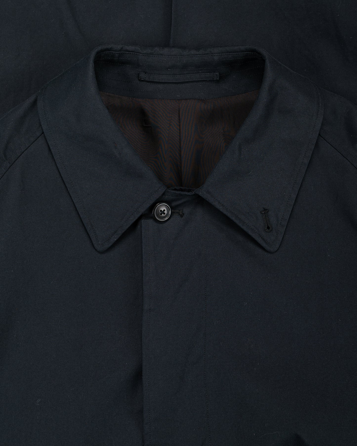 lost & found MARKAWARE marka Raglan Sleeve Coat Organic 60/2 Gabardine Bio Black